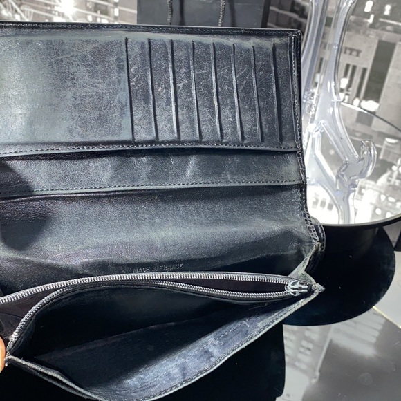 Authentic Chanel CC Patent Leather Wallet - Picture 14 of 17